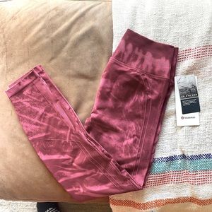 NWT Lululemon Ebb to Street Tights